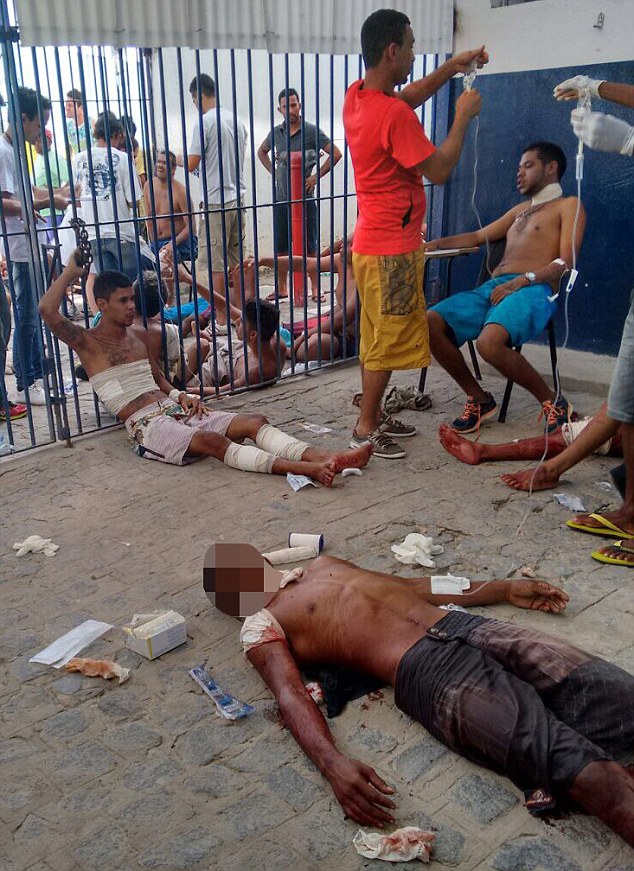 2DCD3A0400000578-3289843-Bloody_Pernambuco_prisons_are_the_worst_guarded_in_Brazil_and_tw-m-3_1445930063570.jpg