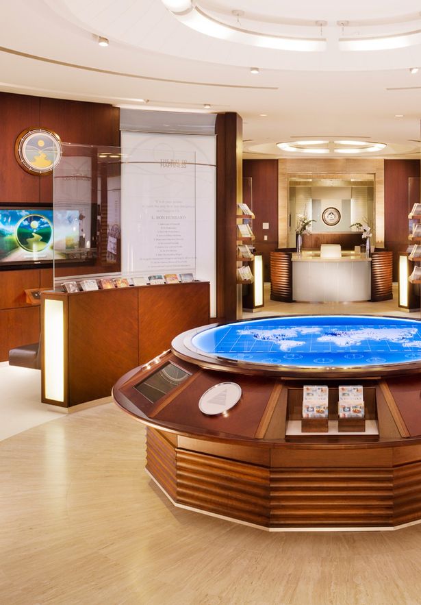 PAY-Scientology-HQ0.jpg