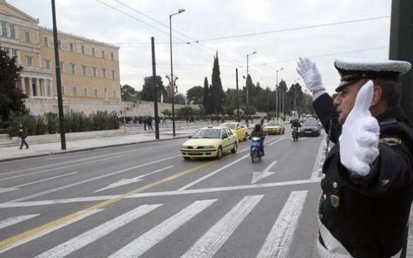 kentro Ανοίγουν οι δρόμοι στο κέντρο της Αθήνας - Τη Δευτέρα αποφασίζουν οι αγρότες