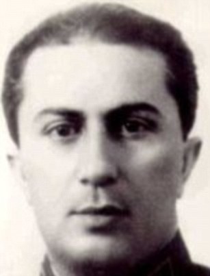 O Konstantin Kuzakov