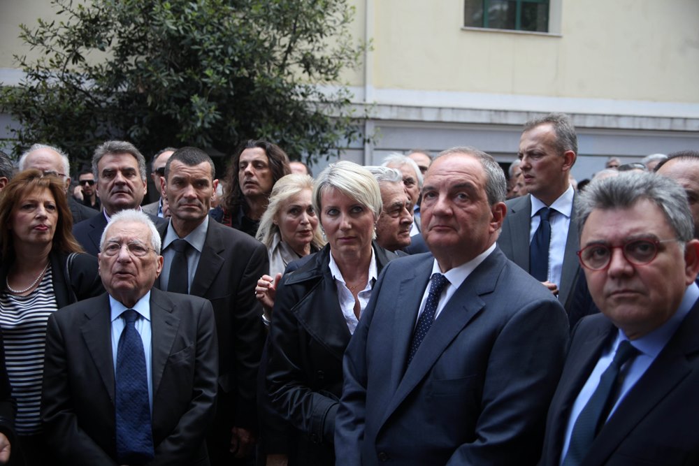 Το τελευταίο αντίο του Καραμανλή στον Αγγέλου