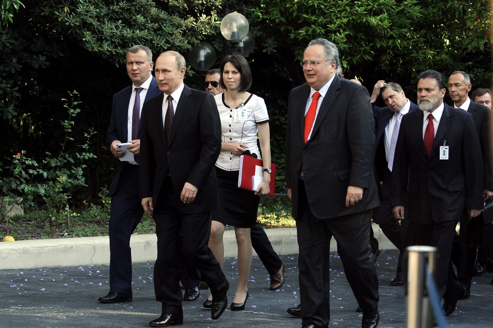 Στο Μαξίμου ο Πούτιν