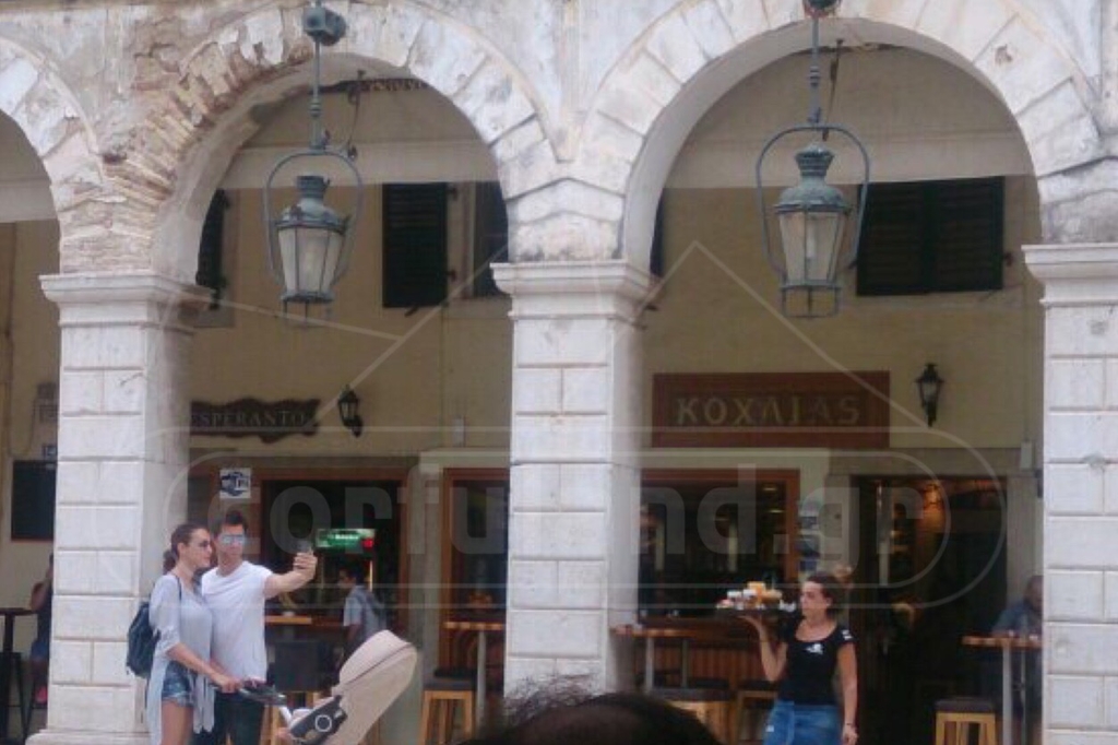 sakis2