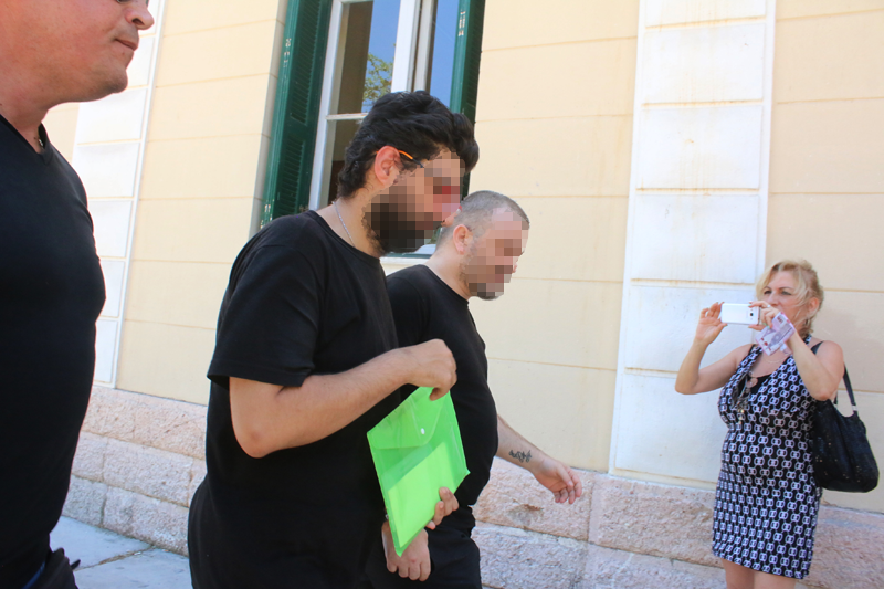 Ανατριχιαστικές αποκαλύψεις για τον 35χρονο που βίαζε τον γιο του με τον εραστή του (Εικόνες)