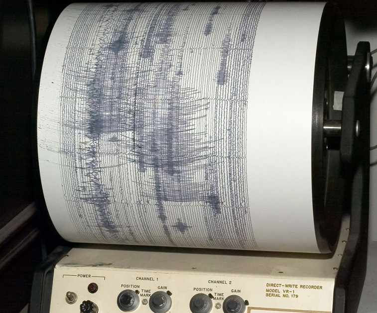 seismos σεισμός