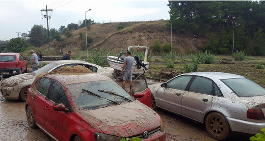 H επόμενη μέρα μετά τις καταστροφικές πλημμύρες στη Θεσσαλονίκη (Εικόνες)