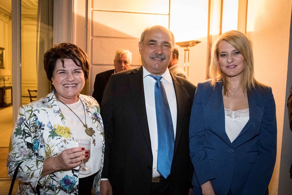  34 φωτογραφίες από τη χθεσινή συνάντηση των βουλευτών με το Τσίπρα 