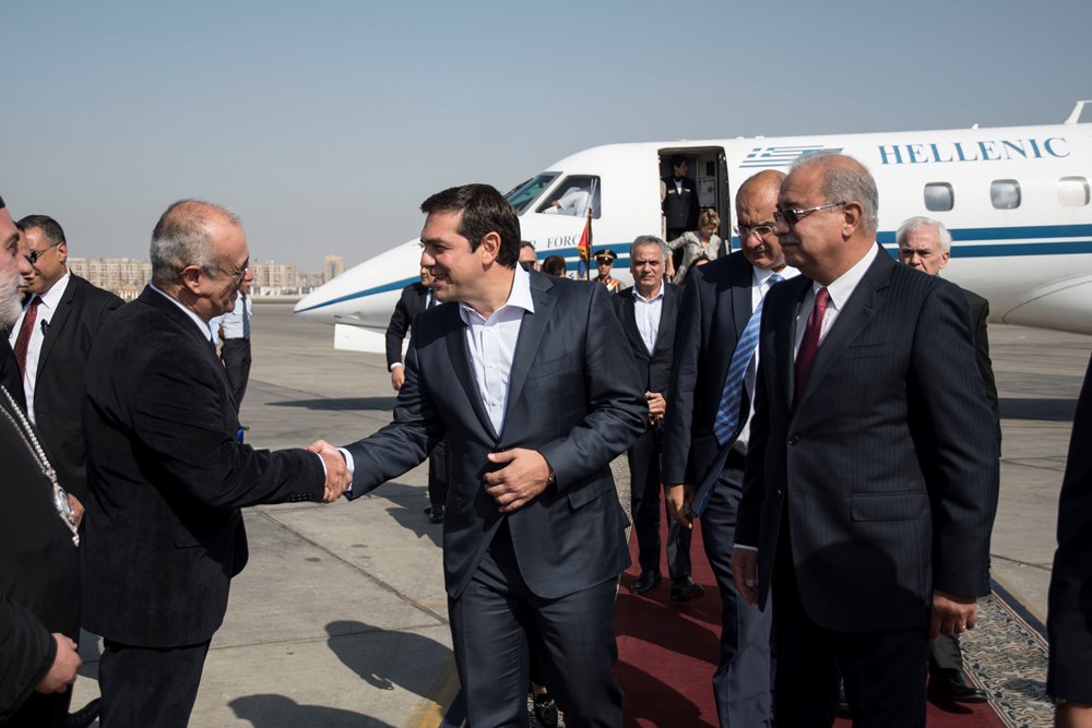 tsipras-kairo-aerodromio