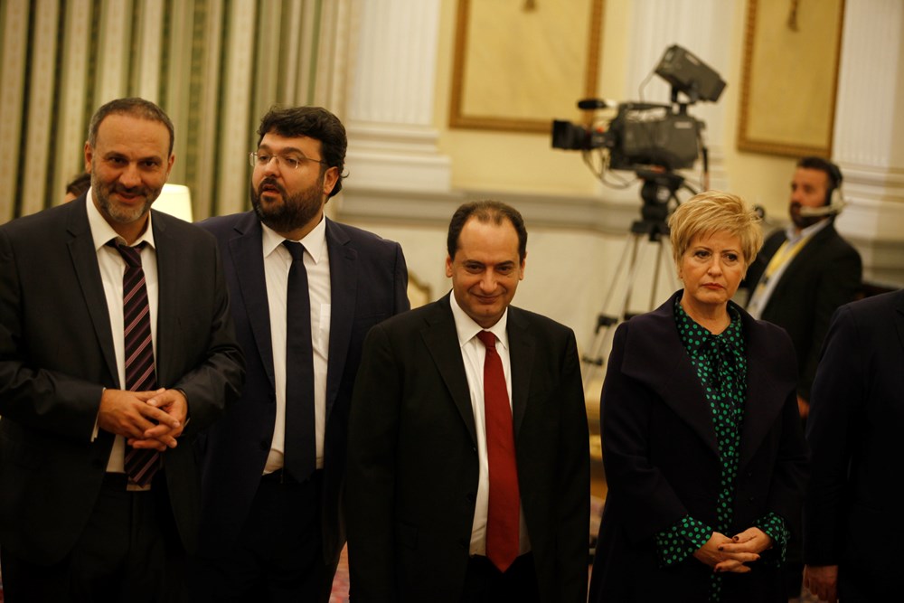  Ορκίστηκαν τα νέα μέλη της κυβέρνησης 