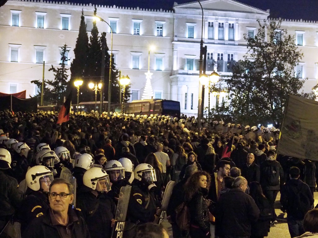 Σε εξέλιξη η πορεία για την επέτειο της εξέγερσης του Πολυτεχνείου 