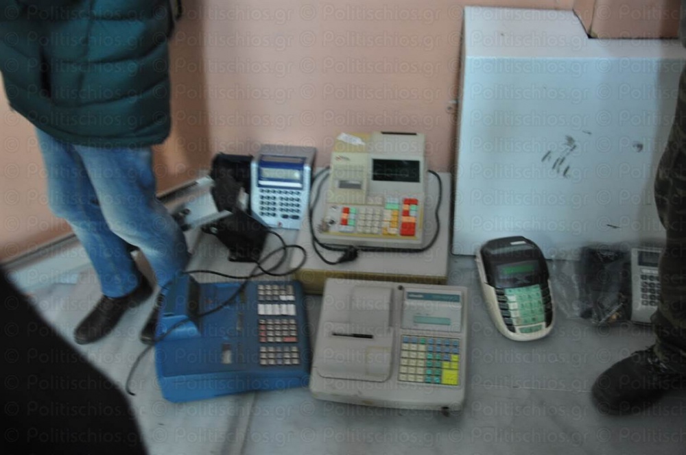 Τις ταμειακές μηχανές στην εφορία κατέθεσαν οι επαγγελματίες της Χίου