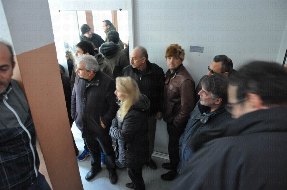 Τις ταμειακές μηχανές στην εφορία κατέθεσαν οι επαγγελματίες της Χίου