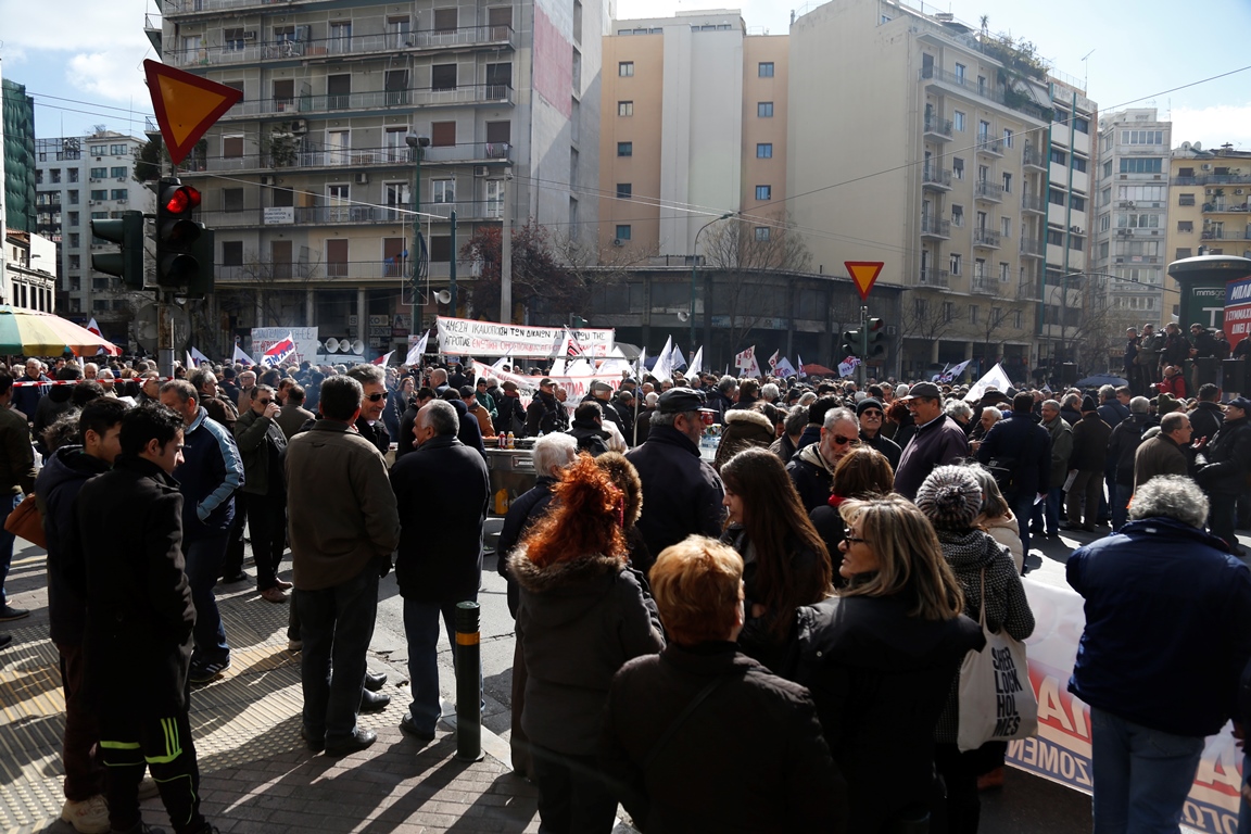 Σε εξέλιξη το συλλαλητήριο των αγροτών στην Αθήνα (Εικόνες)