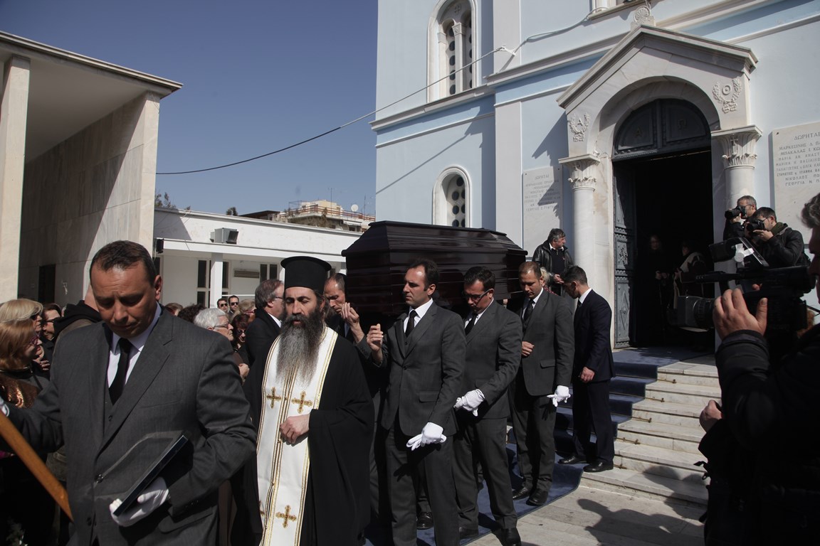 Το τελευταίο «αντίο» στον Δημήτρη Μυταρά (Εικόνες)