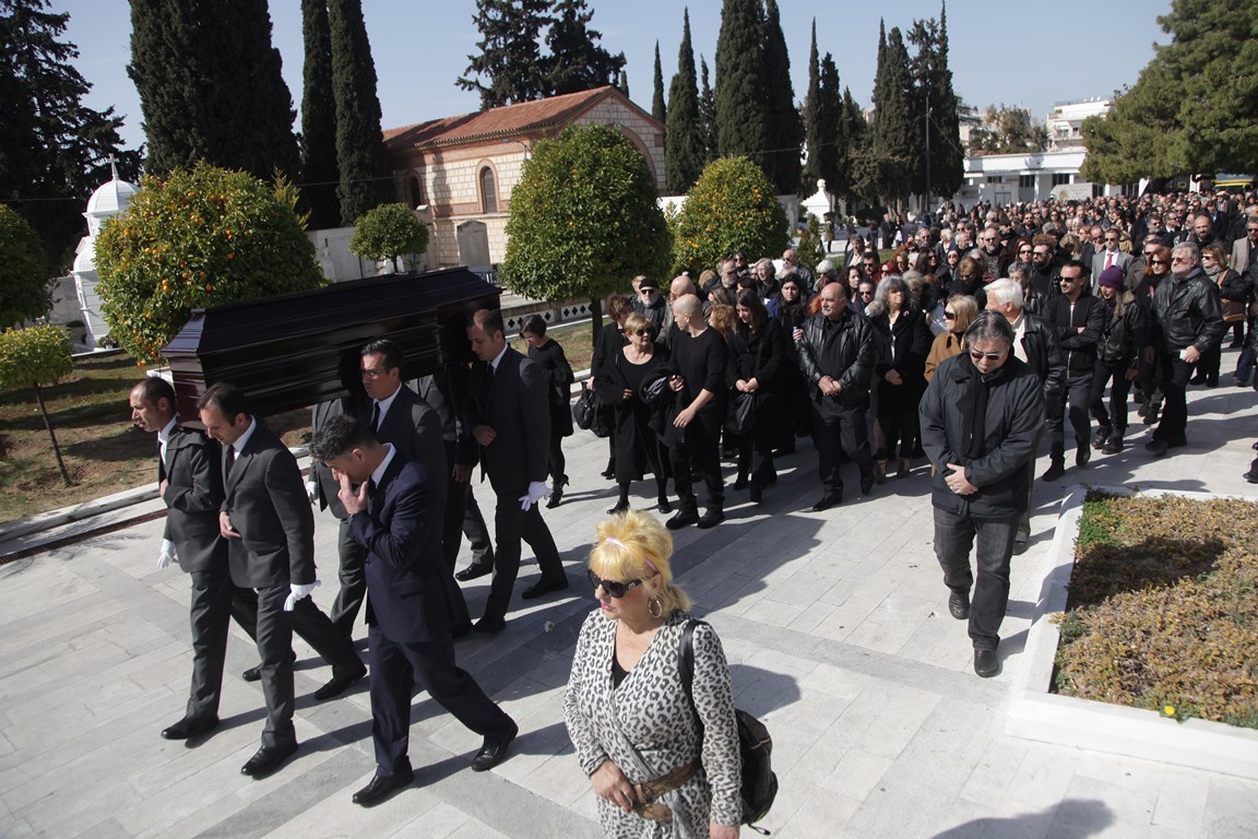 Το τελευταίο «αντίο» στον Δημήτρη Μυταρά (Εικόνες)