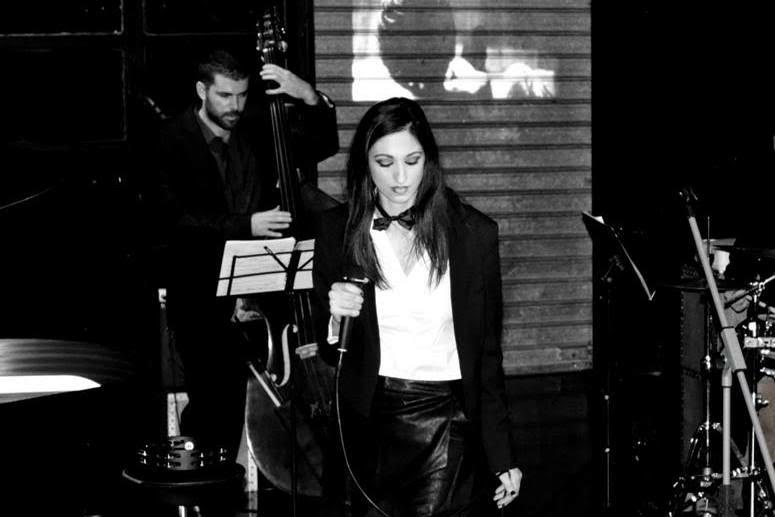 «Danser dans le Noir»: Στο μουσικό βαγόνι Οrient Express στο τρένο στο Ρουφ