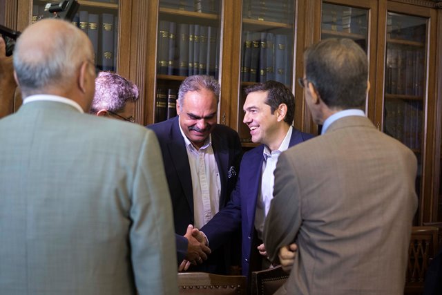 Συνάντηση του πρωθυπουργού με εκπροσώπους παραγωγικών φορέων ενόψει ΔΕΘ