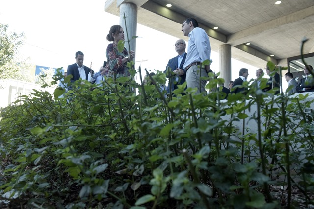 Τσίπρας: Ό,τι είναι η Μπαρτσελόνα στο ποδόσφαιρο, είναι η Apivita για τα προϊόντα της