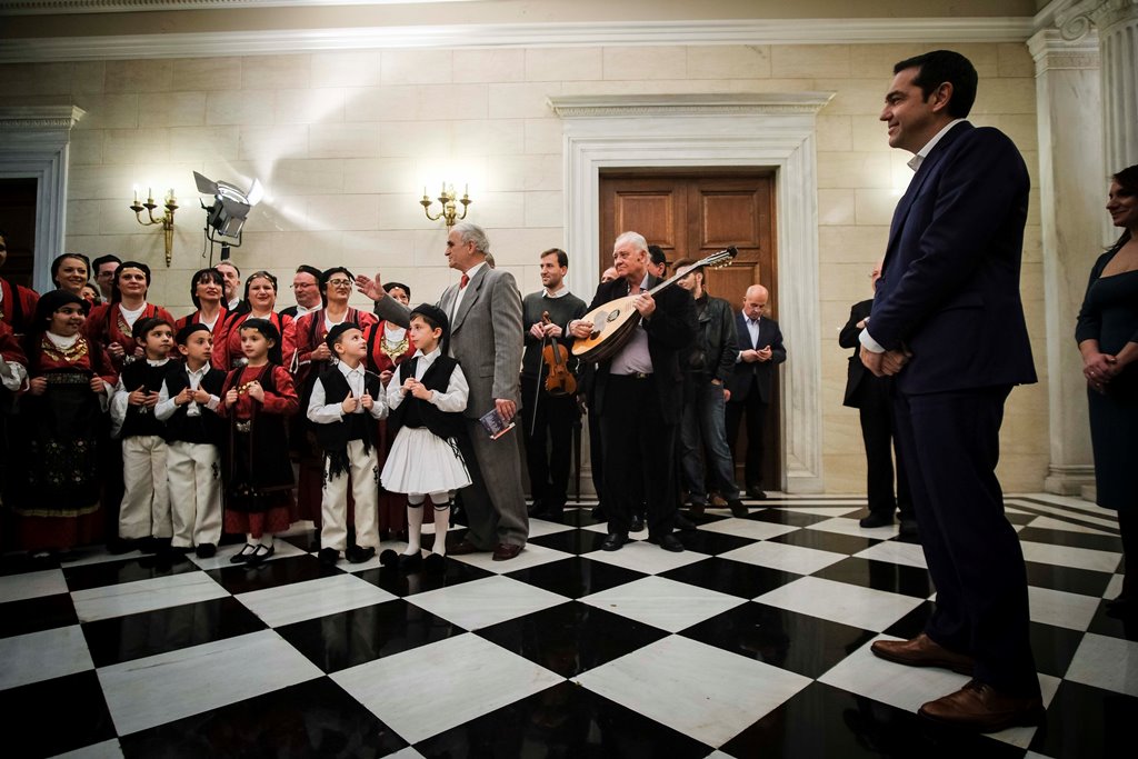 Κάλαντα Τσίπρας