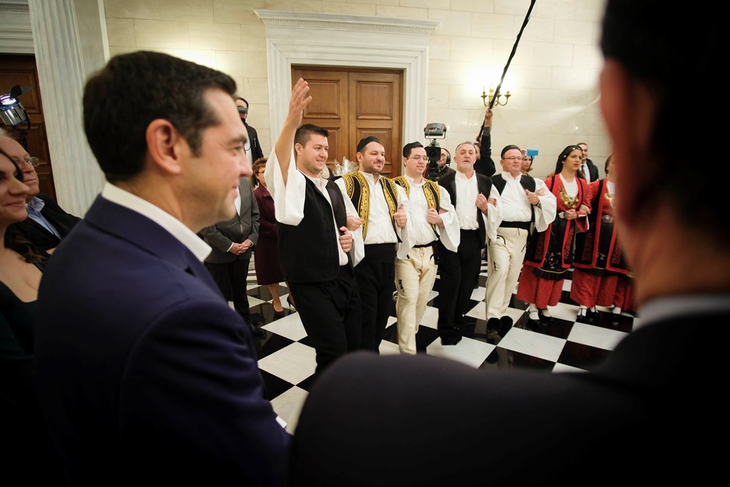 Κάλαντα Τσίπρας