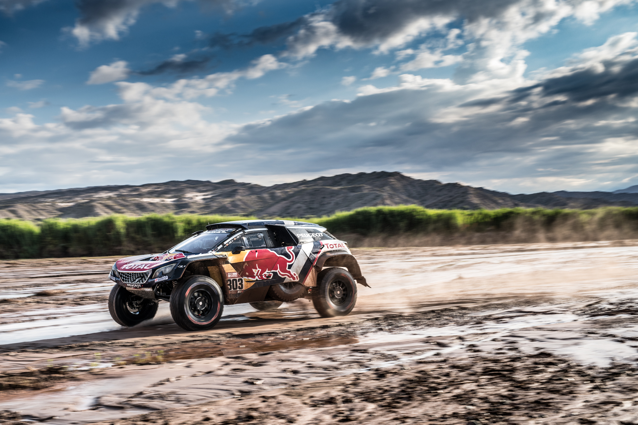 Τα PEUGEOT 3008DKR Maxi κυριαρχούν στον αγώνα  δύο ημέρες πριν την ολοκλήρωσή του!
