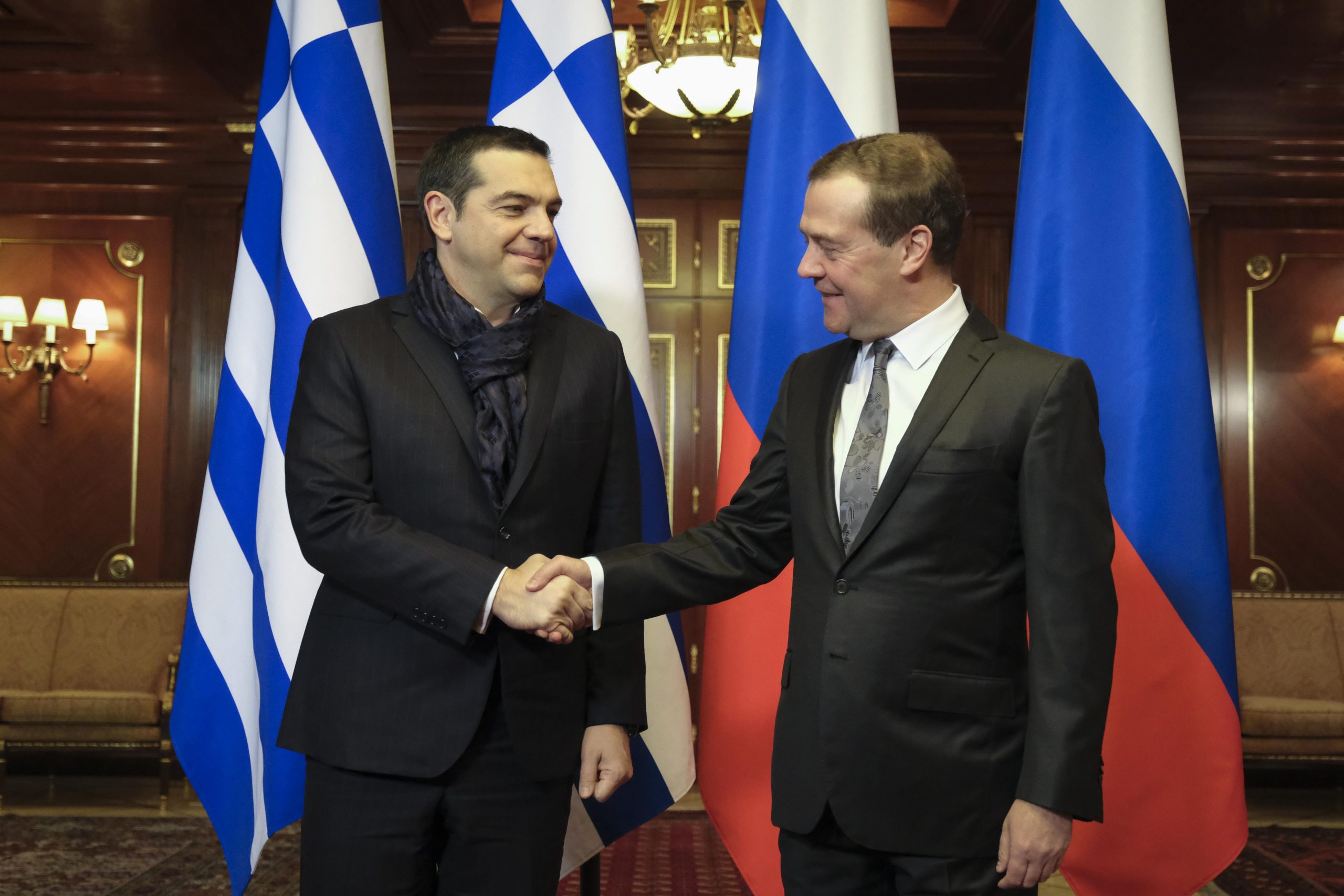 μηγμηγ