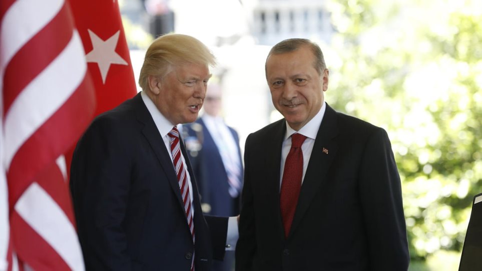 Τηλεφωνική συνομιλία Τραμπ-Ερντογάν με θέμα συζήτησης τους ρωσικούς S-400