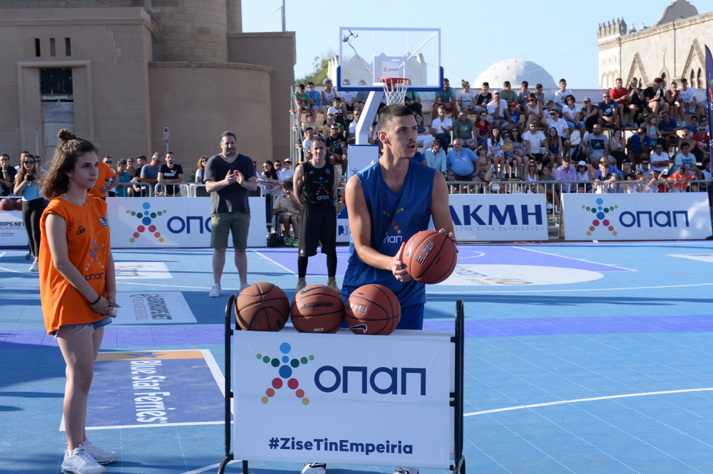 Βράβευση