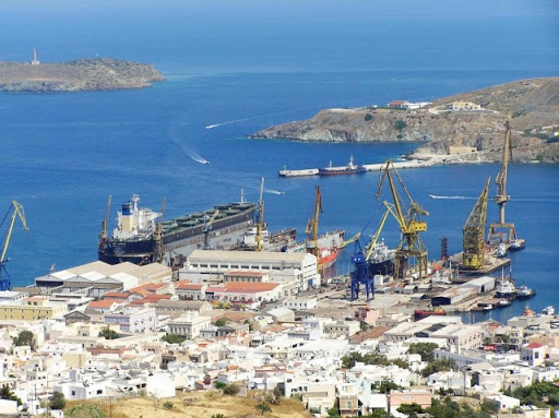 unnamed (1)_59 Εργατικό ατύχημα στη Ναυπηγοεπισκευαστική Ζώνη Νεωρείου Σύρου