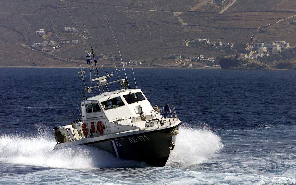 limenikoswma-thumb-large Νεκρός ανασύρθηκε ηλικιωμένος που είχε πάει για ψάρεμα στις Αλυκές Δροσιάς