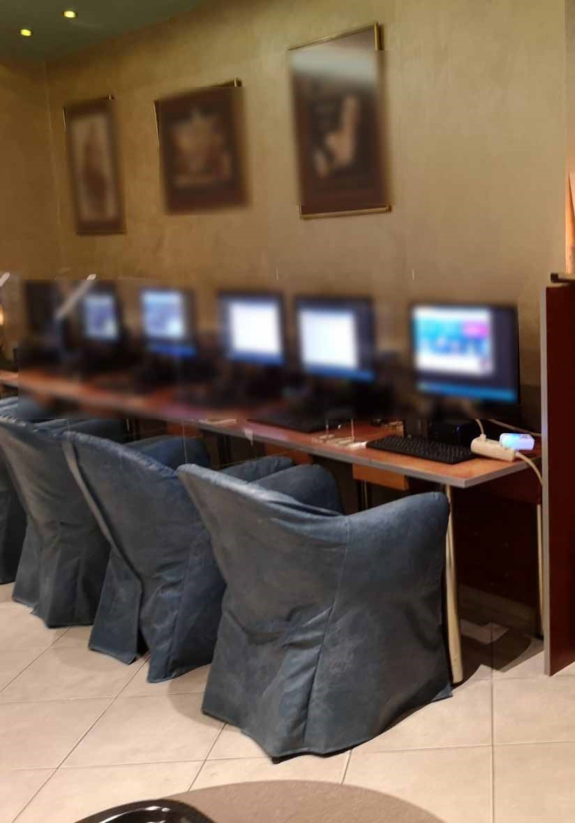 Έφοδος της ΕΛ.ΑΣ. σε παράνομο μίνι καζίνο στη Θεσσαλονίκη – 3 άτομα στον εισαγγελέα