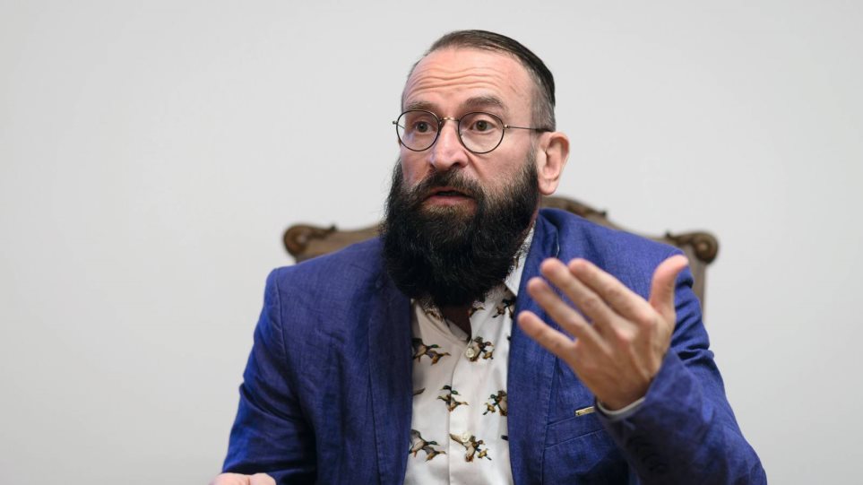 Βρυξέλλες: Αυτός είναι ο Ευρωβουλευτής που συμμετείχε στο σεξουαλικό κορωνοπάρτι