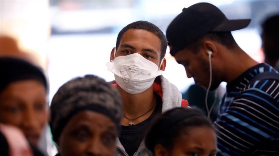 Kορωνοϊός - Νότια Αφρική: Η αστυνομία θα συλλαμβάνει όσους δεν φορούν προστατευτική μάσκα