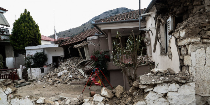 seismos-elassona-zimies-larisa-07-03-2021 Στα 1.575 τα ακατάλληλα σπίτια στην Ελασσόνα