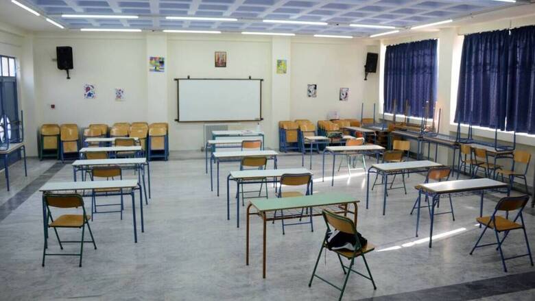 ΣΧΟΛΕΙΟ-ΚΟΡΟ-11 Μακρή: Παράταση του σχολικού έτους μέχρι και το τέλος Ιουνίου -Τι είπε για τα self test στα σχολεία