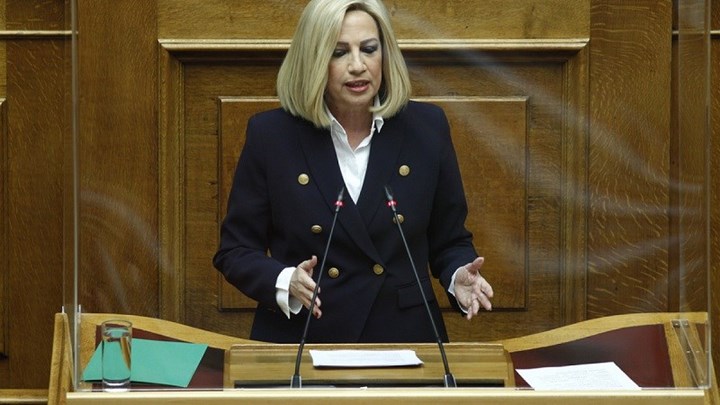 φωφη_18 Γεννηματά σε μαθητές: Πιστέψτε στον εαυτό σας, τώρα αρχίζουν όλα
