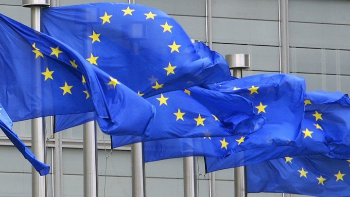 Το αριστουργηματικό ψυχολογικό θρίλερ του Πάτρικ Χάμιλτον «Θηλιά»