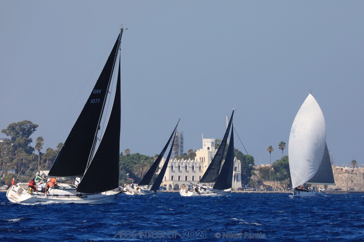 Στην πανέμορφη Σύμη έφτασε η Aegean Regatta 2021