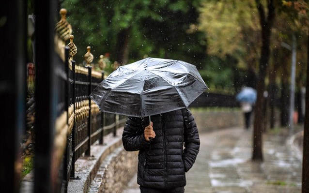 Σύμφωνα με τη δημοσκόπηση οι ψηφοφόροι του ΚΙΝΑΛ επιθυμούν την αυτόνομη πορεία του κόμματος. Συγκεκριμένα, το 62,2% απαντά ότι δεν επιθυμεί καμιά συνεργασία με ΝΔ ή ΣΥΡΙΖΑ. Το 29,7 % είναι θετικά διακείμενο με μια συνεργασία με την ΝΔ και το 28,9% τάσσεται υπέρ της συνεργασίας με το ΣΥΡΙΖΑ.