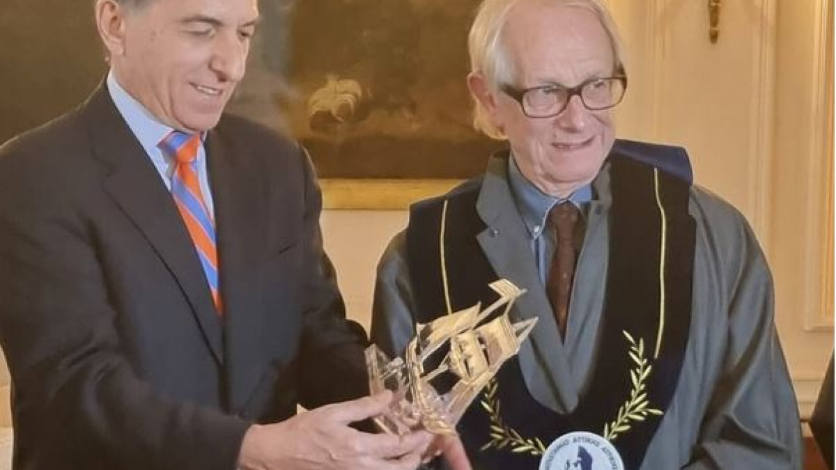 Κεν Λόουτς: Τα Γλυπτά του Παρθενώνα είναι κλεμμένα - Να επιστραφούν στην Ελλάδα