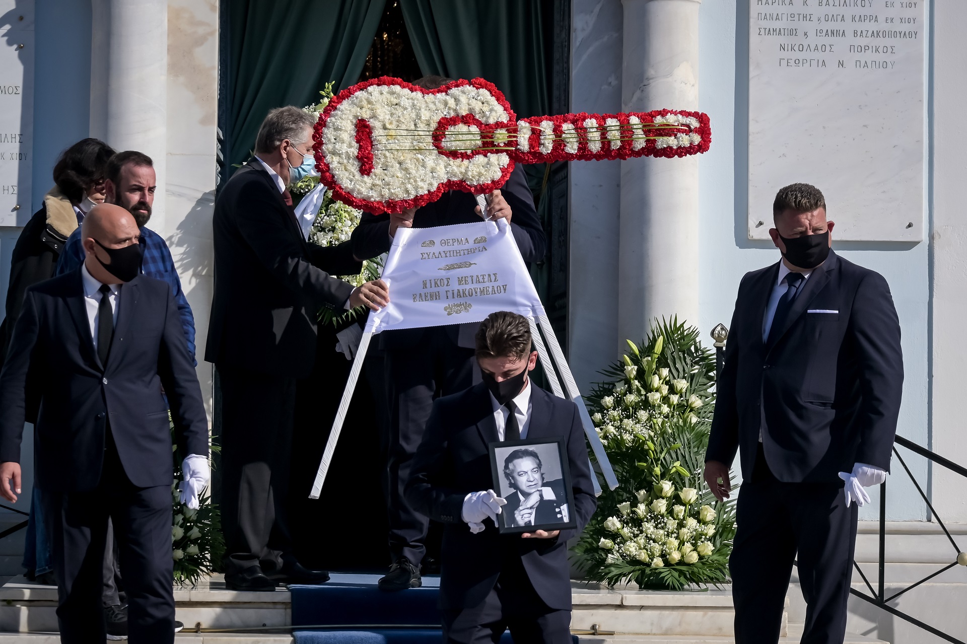 https://kontranews.gr/KOINONIA/Hristos-Kyriazis-Syggeneis-kai-filoi-lene-to-teleytaio-antio