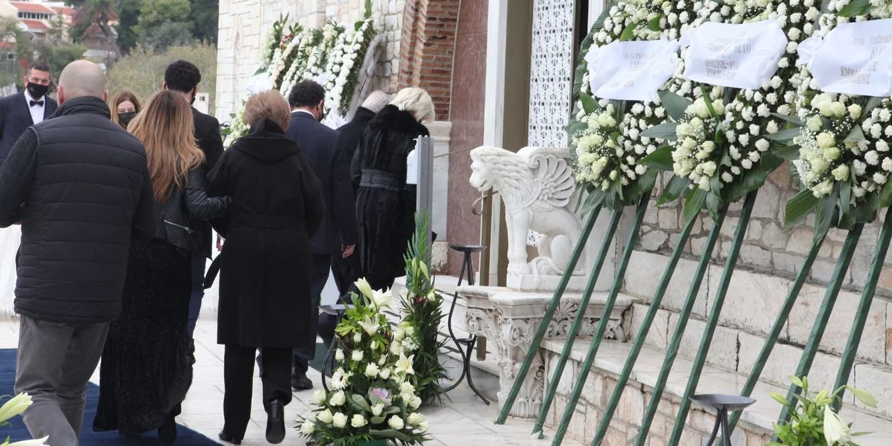Γιώργος Τράγκας: Το «τελευταίο αντίο» στον δημοσιογράφο