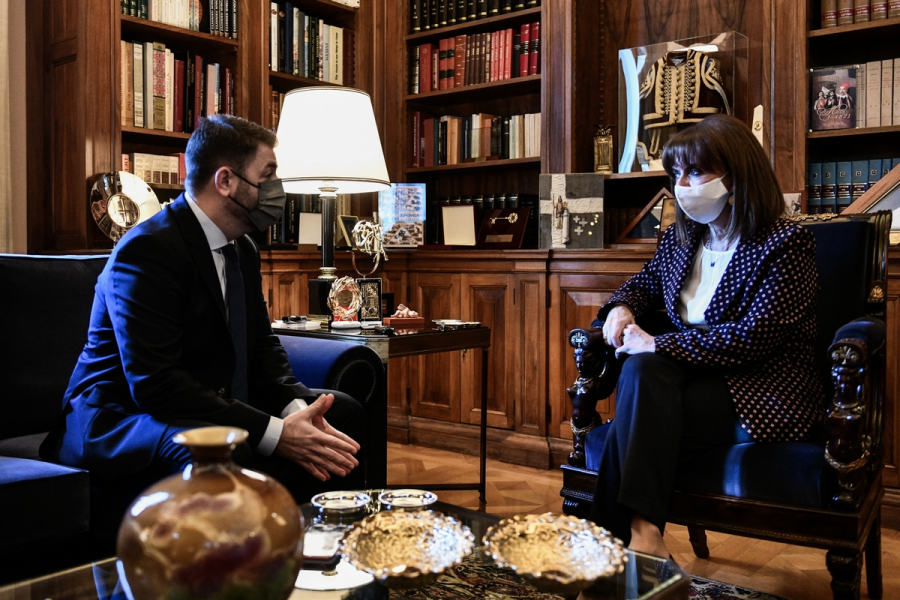 Πρώτη συνάντηση Ανδρουλάκη - Σακελλαροπούλου: Τι συζητήθηκε