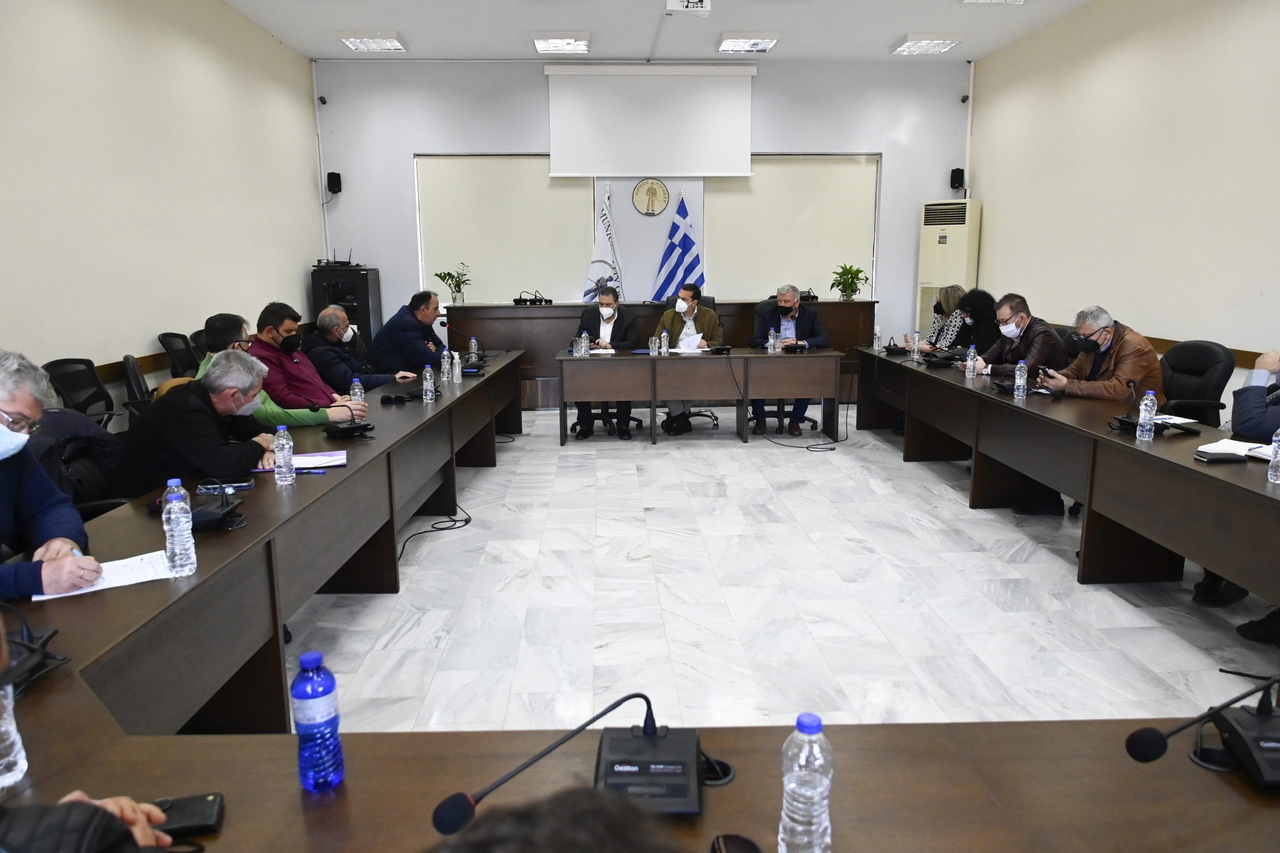 Αλέξης Τσίπρας: «Η δική σας φωνή ταυτίζεται με τη φωνή αγωνίας σε κάθε ελληνικό νοικοκυριό και αυτό η κυβέρνηση θέλει να το αποφύγει»