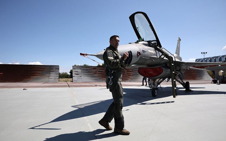 F-16 Viper-πολεμική αεροπορία