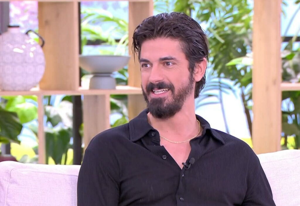Δημήτρης Γκοτσόπουλος: «Ο Γιώργος Κιμούλης είναι από τους πιο σπουδαίους θεατράνθρωπους που έχουμε με απύθμενες γνώσεις»