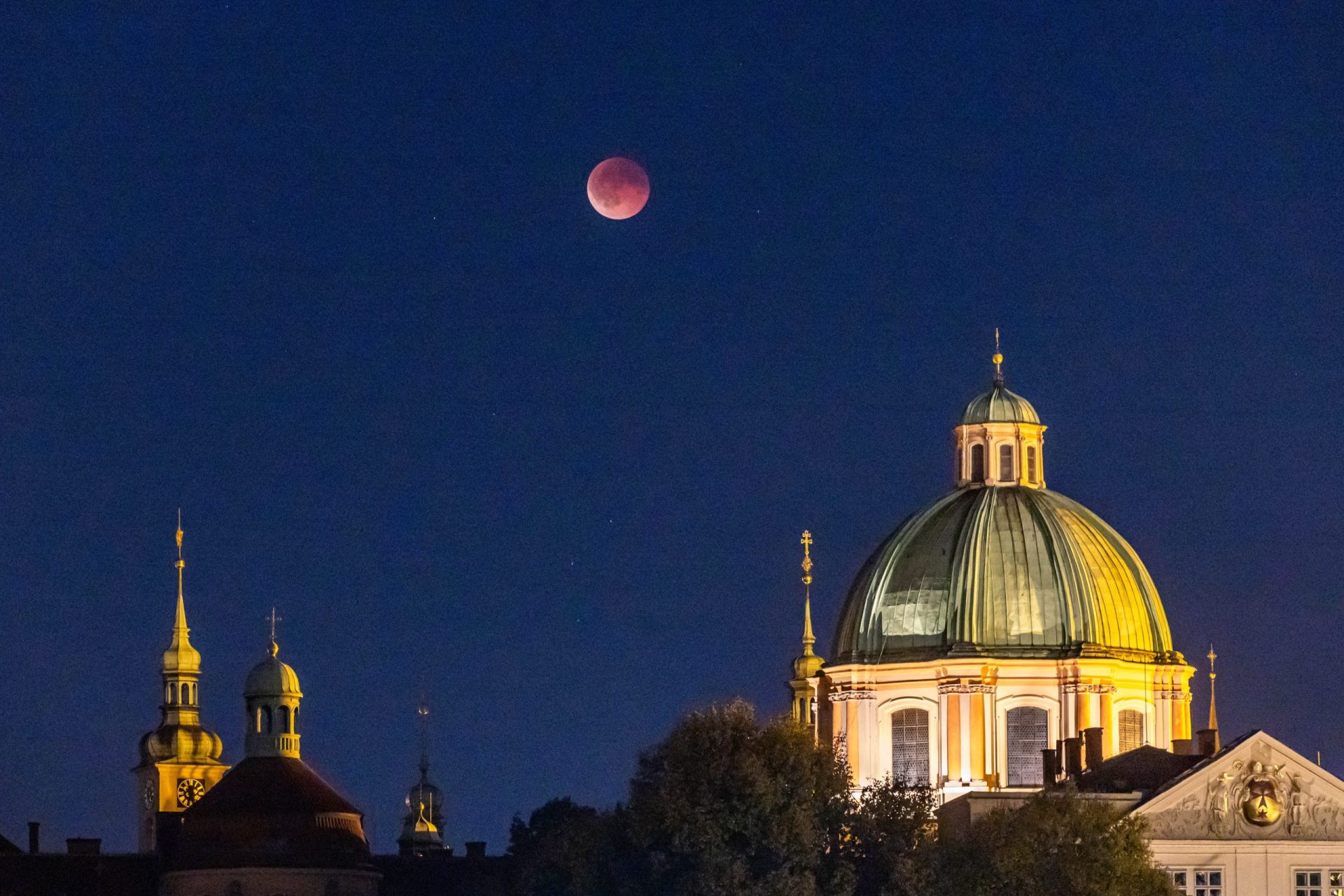 Blood Moon total lunar eclipse over Prague
