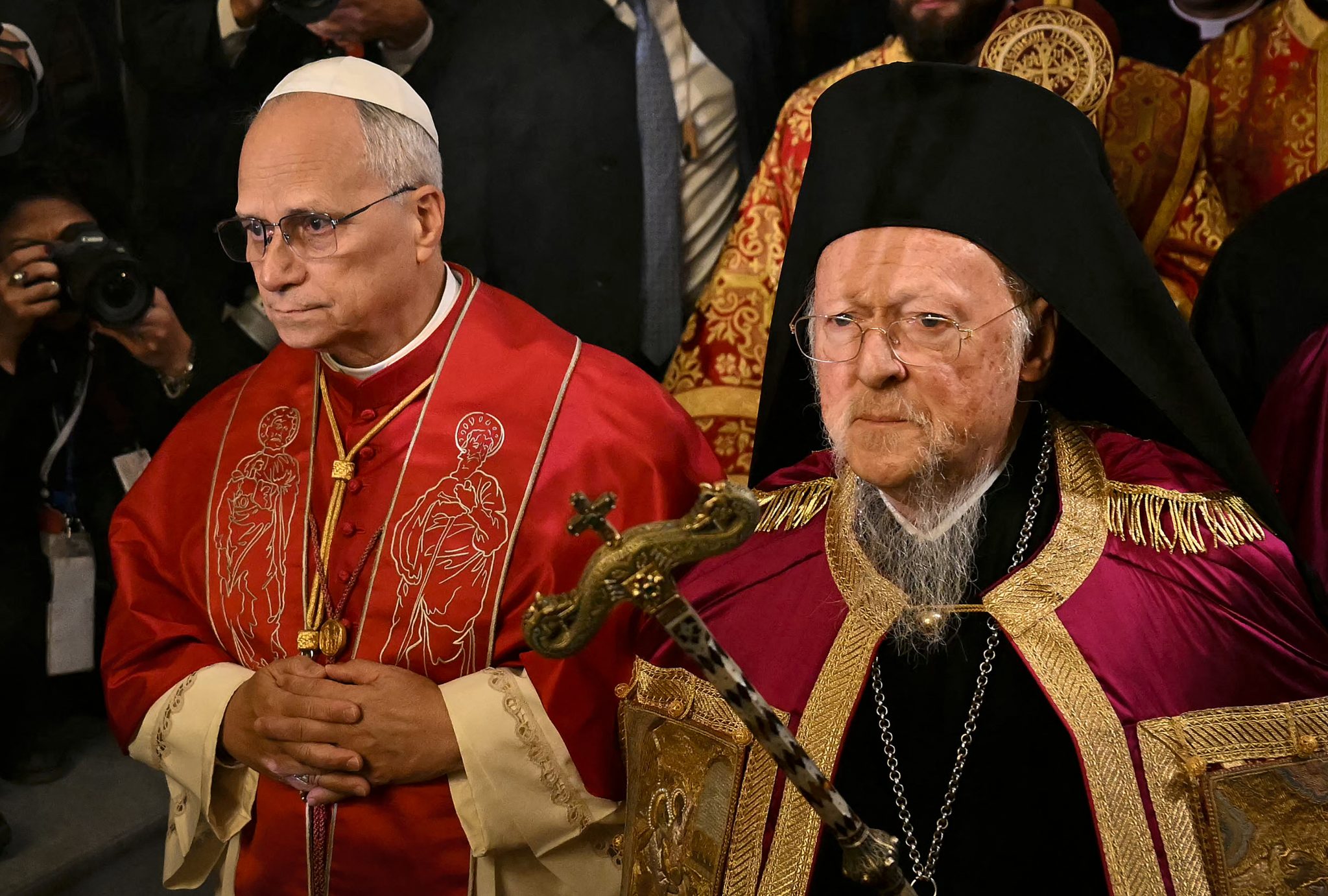 Ιστορική συνάντηση Οικουμενικού Πατριάρχη με τον Πάπα, στο Φανάρι – Κοινό μήνυμα για ενότητα και συμπόρευση