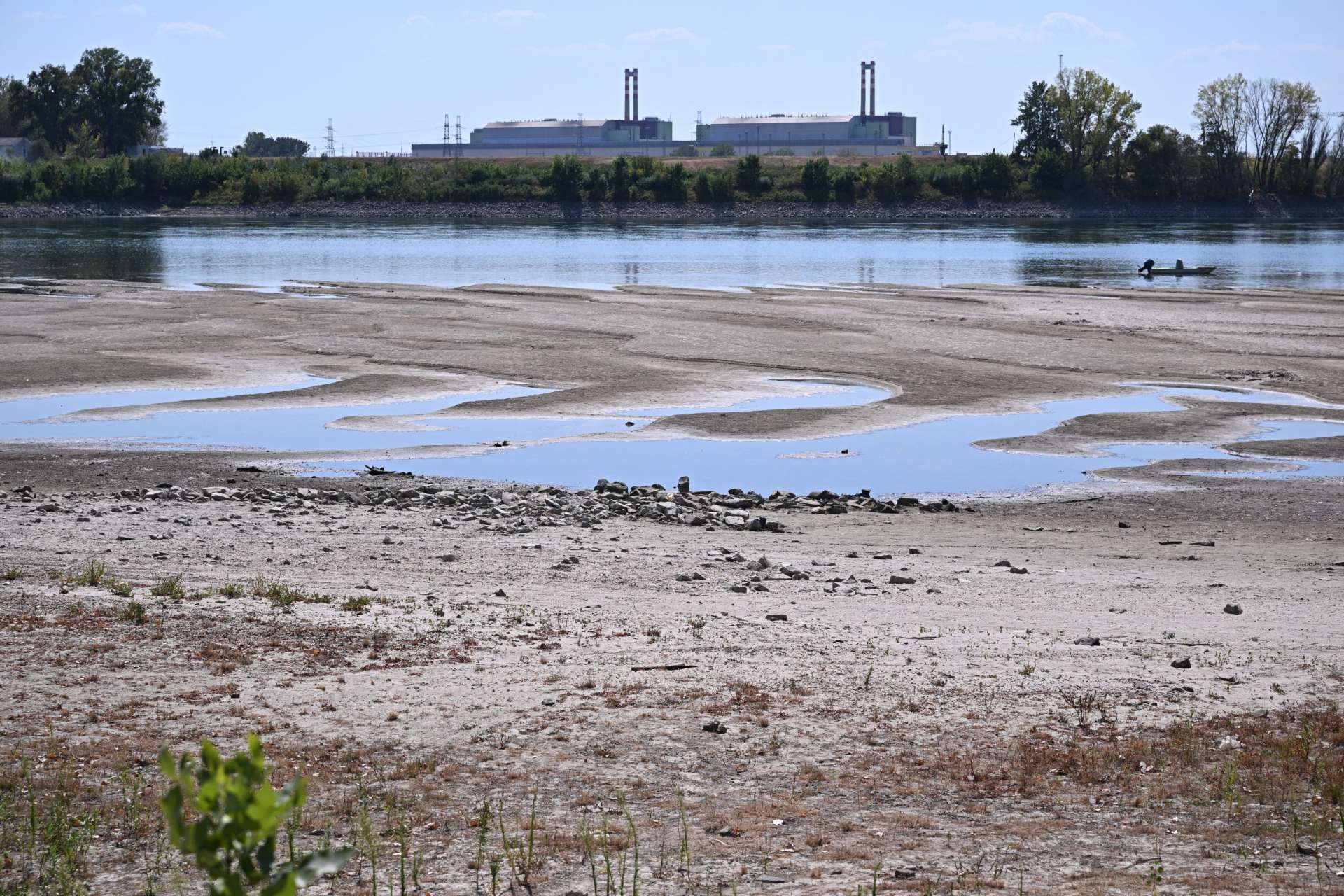 HUNGARY-CLIMATE-ENERGY-NUCLEAR-WEATHER